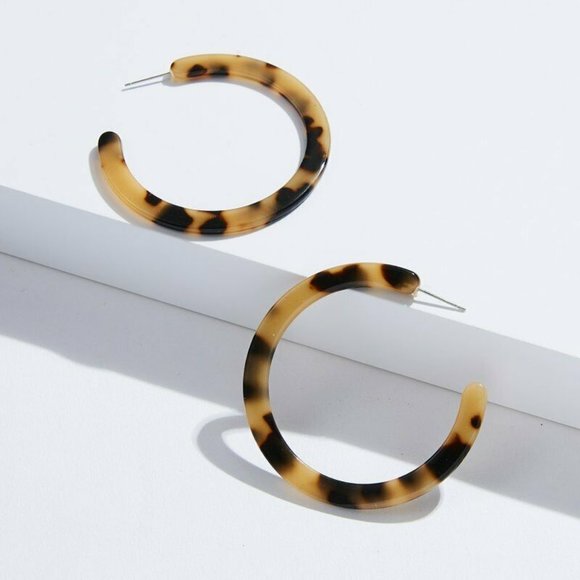 NWOT Tortoise Shell Leopard Hoop Earrings - Picture 2 of 9